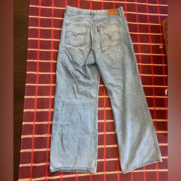 Levi's Ribcage Wide Leg Jeans - Picture 4 of 4
